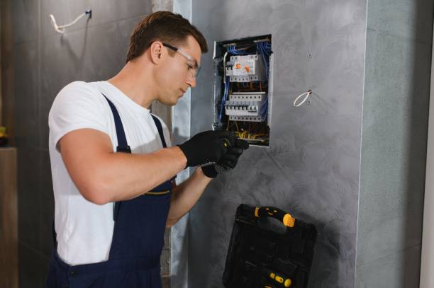 Best Licensed Electrician  in Hickman, NE